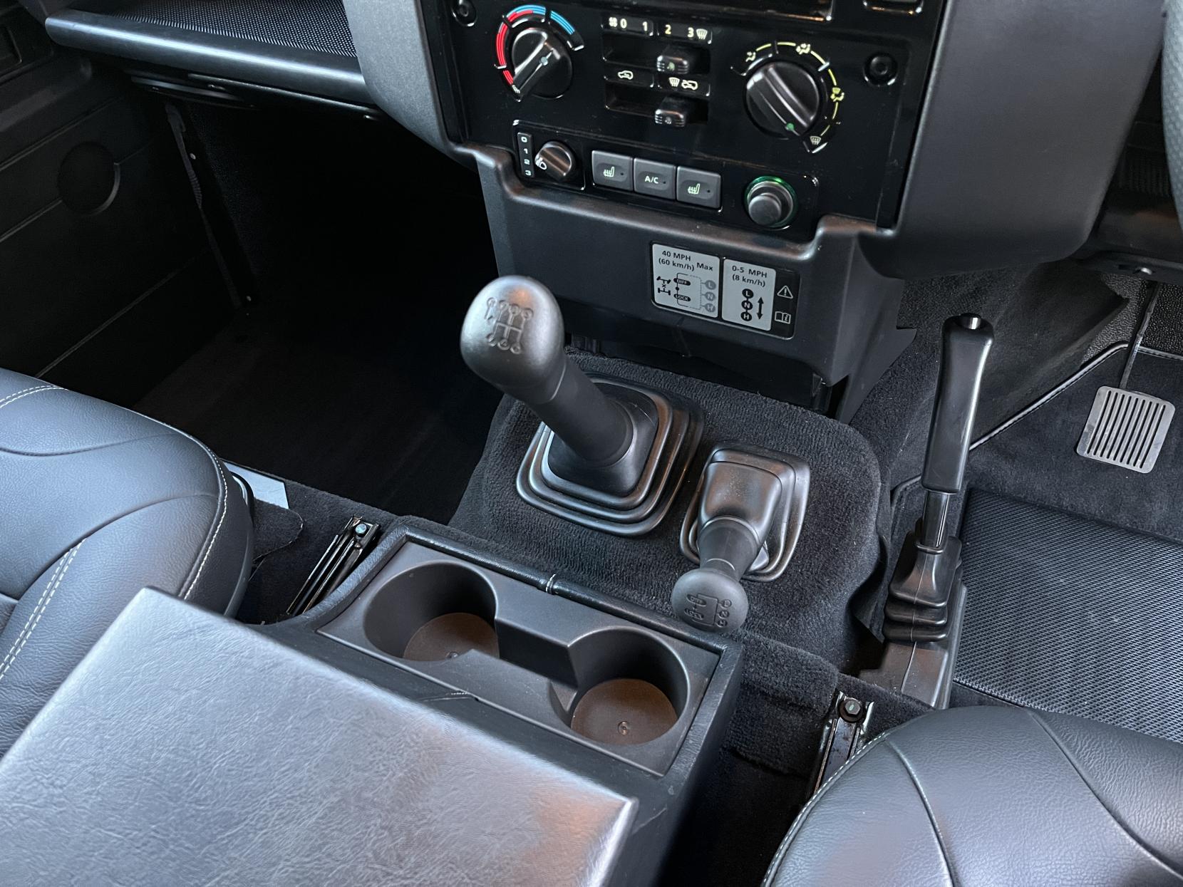 Land Rover Defender 90 2.2 TDCi Landmark Station Wagon Double Cab 3dr Diesel Manual 4WD SWB Euro 5 (122 ps)