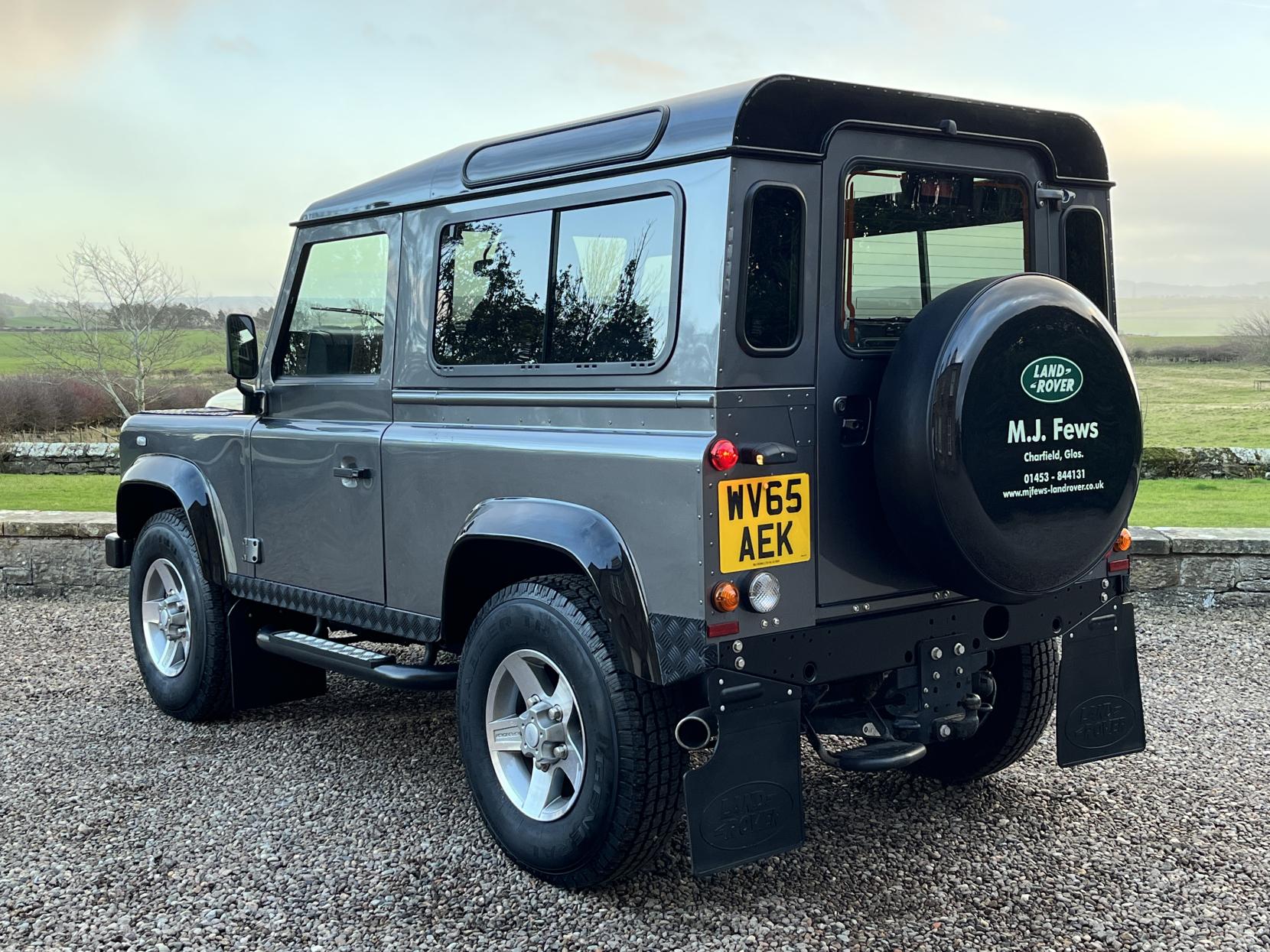 Land Rover Defender 90 2.2 TDCi Landmark Station Wagon Double Cab 3dr Diesel Manual 4WD SWB Euro 5 (122 ps)