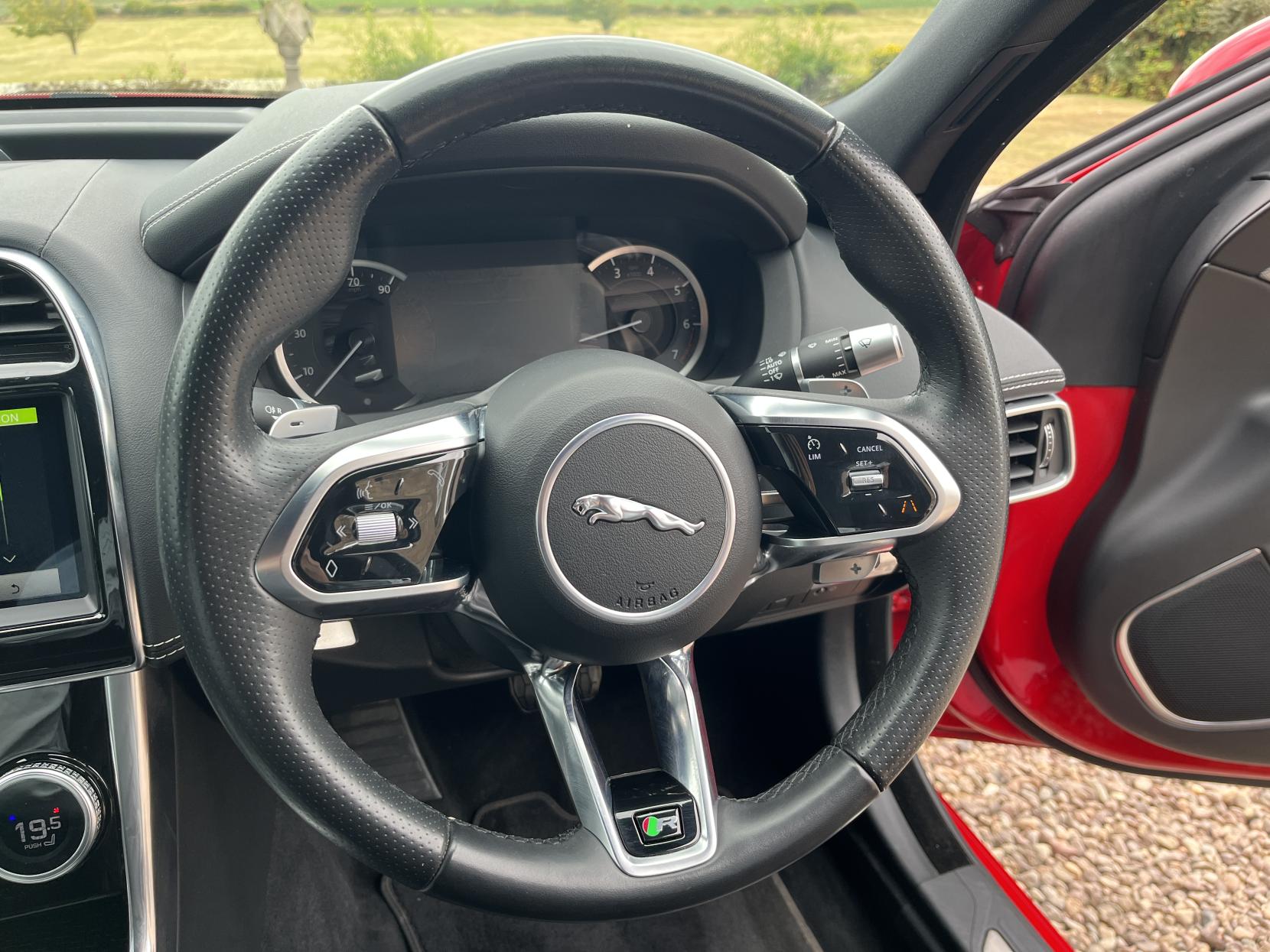 Jaguar XE 2.0 P250i R-Dynamic S Saloon 4dr Petrol Auto Euro 6 (s/s) (250 ps)