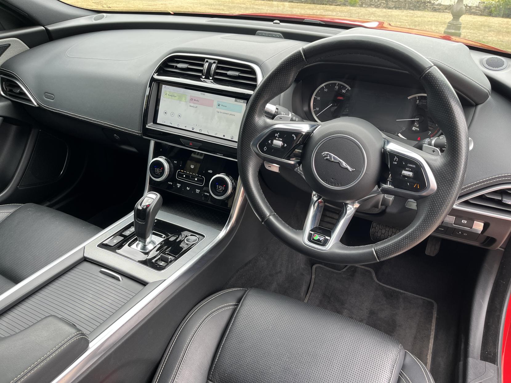 Jaguar XE 2.0 P250i R-Dynamic S Saloon 4dr Petrol Auto Euro 6 (s/s) (250 ps)