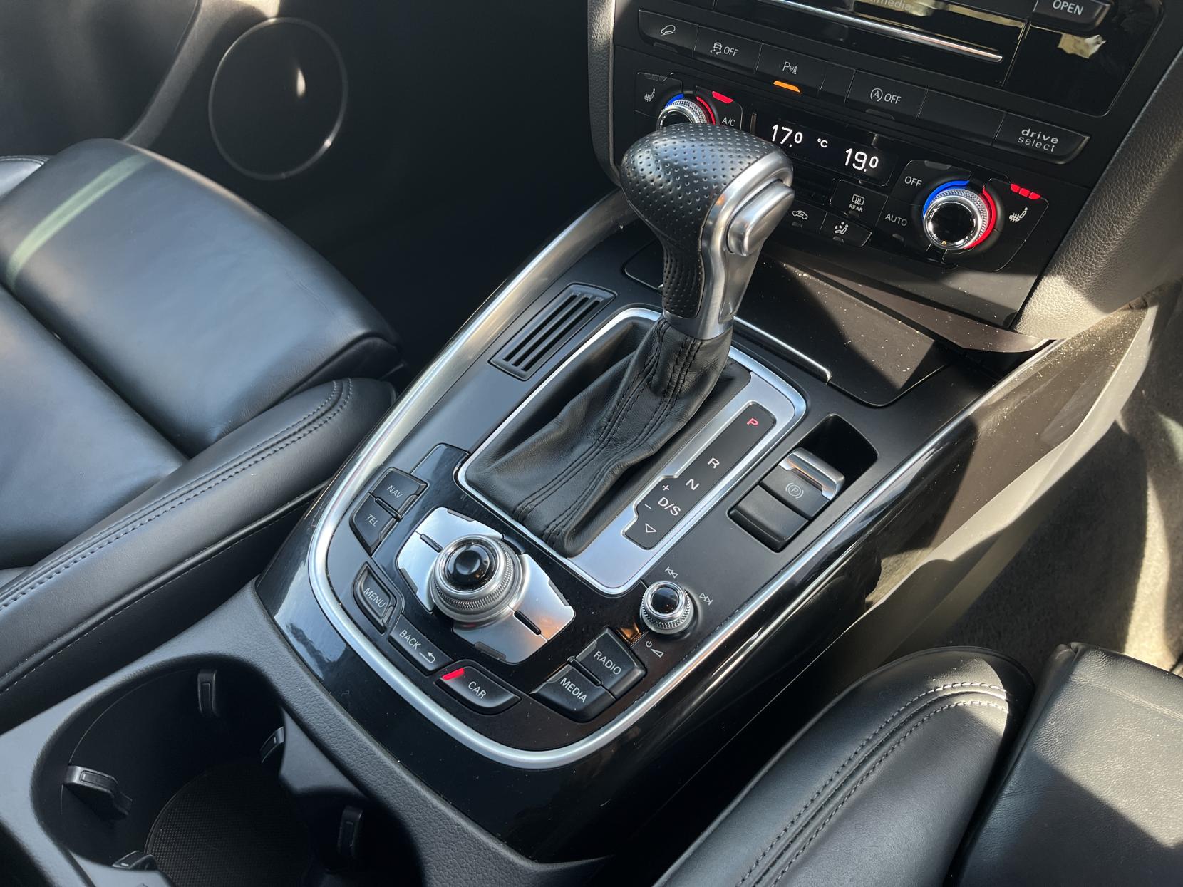 Audi Q5 2.0 TDI S line Plus SUV 5dr Diesel S Tronic quattro Euro 5 (s/s) (177 ps)