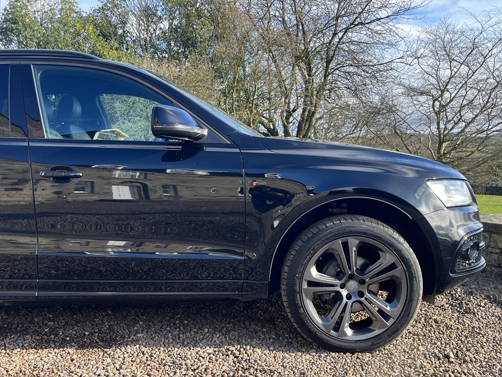 Audi Q5 2.0 TDI S line Plus SUV 5dr Diesel S Tronic quattro Euro 5 (s/s) (177 ps)