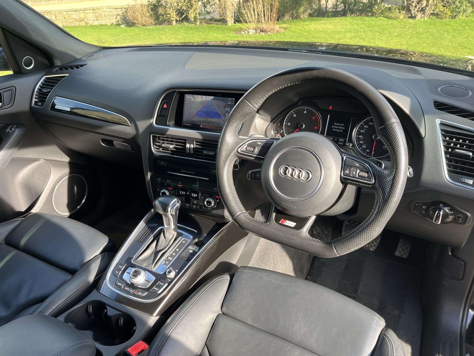 Audi Q5 2.0 TDI S line Plus SUV 5dr Diesel S Tronic quattro Euro 5 (s/s) (177 ps)