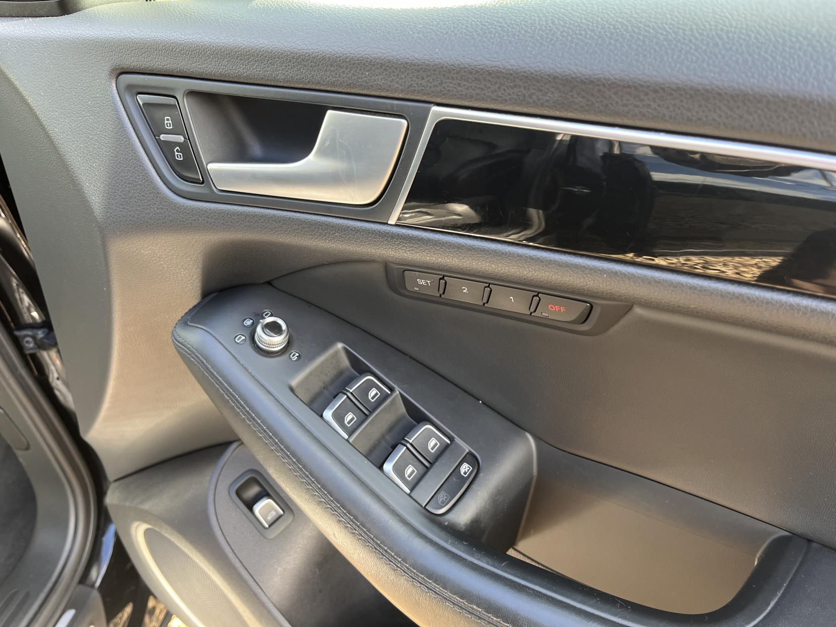 Audi Q5 2.0 TDI S line Plus SUV 5dr Diesel S Tronic quattro Euro 5 (s/s) (177 ps)