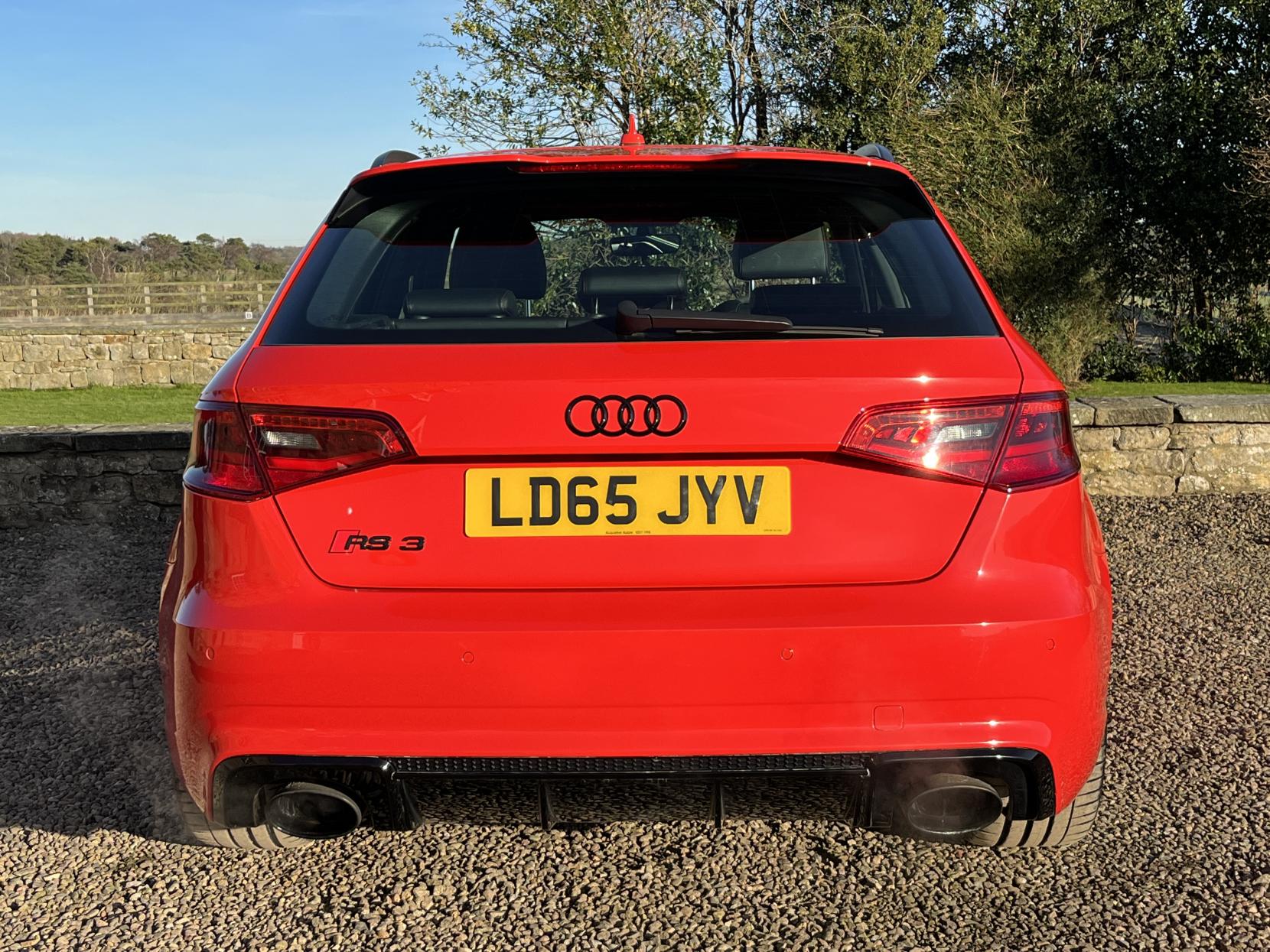 Audi RS3 2.5 TFSI Sportback 5dr Petrol S Tronic quattro Euro 6 (s/s) (Nav) (367 ps)