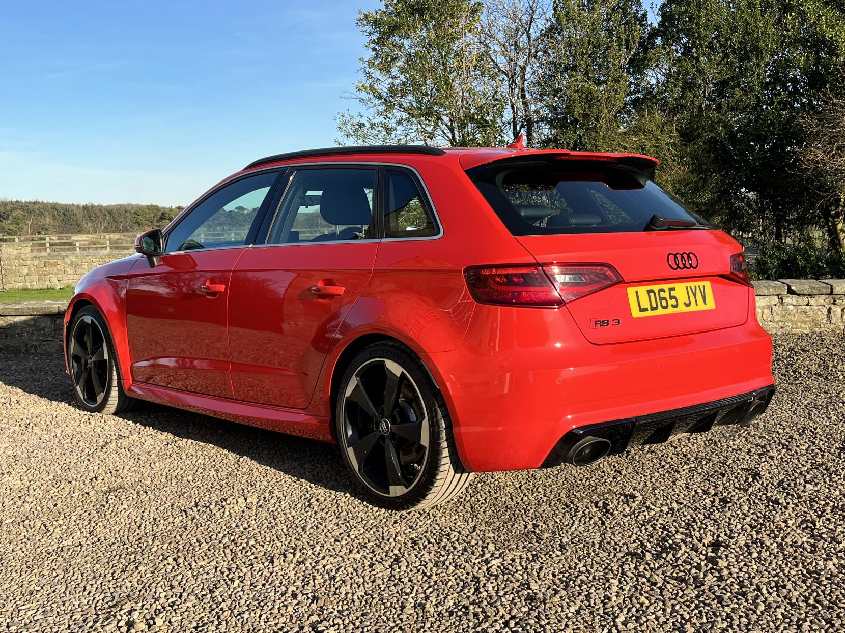 Audi RS3 2.5 TFSI Sportback 5dr Petrol S Tronic quattro Euro 6 (s/s) (Nav) (367 ps)