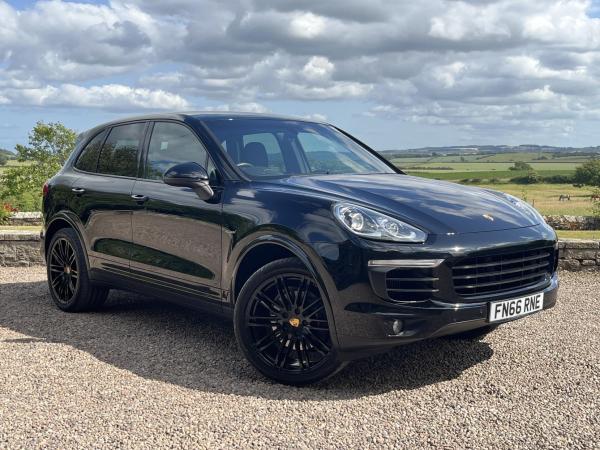 Porsche Cayenne 3.0 TD V6 Platinum Edition SUV 5dr Diesel TiptronicS 4WD Euro 6 (s/s) (262 ps)