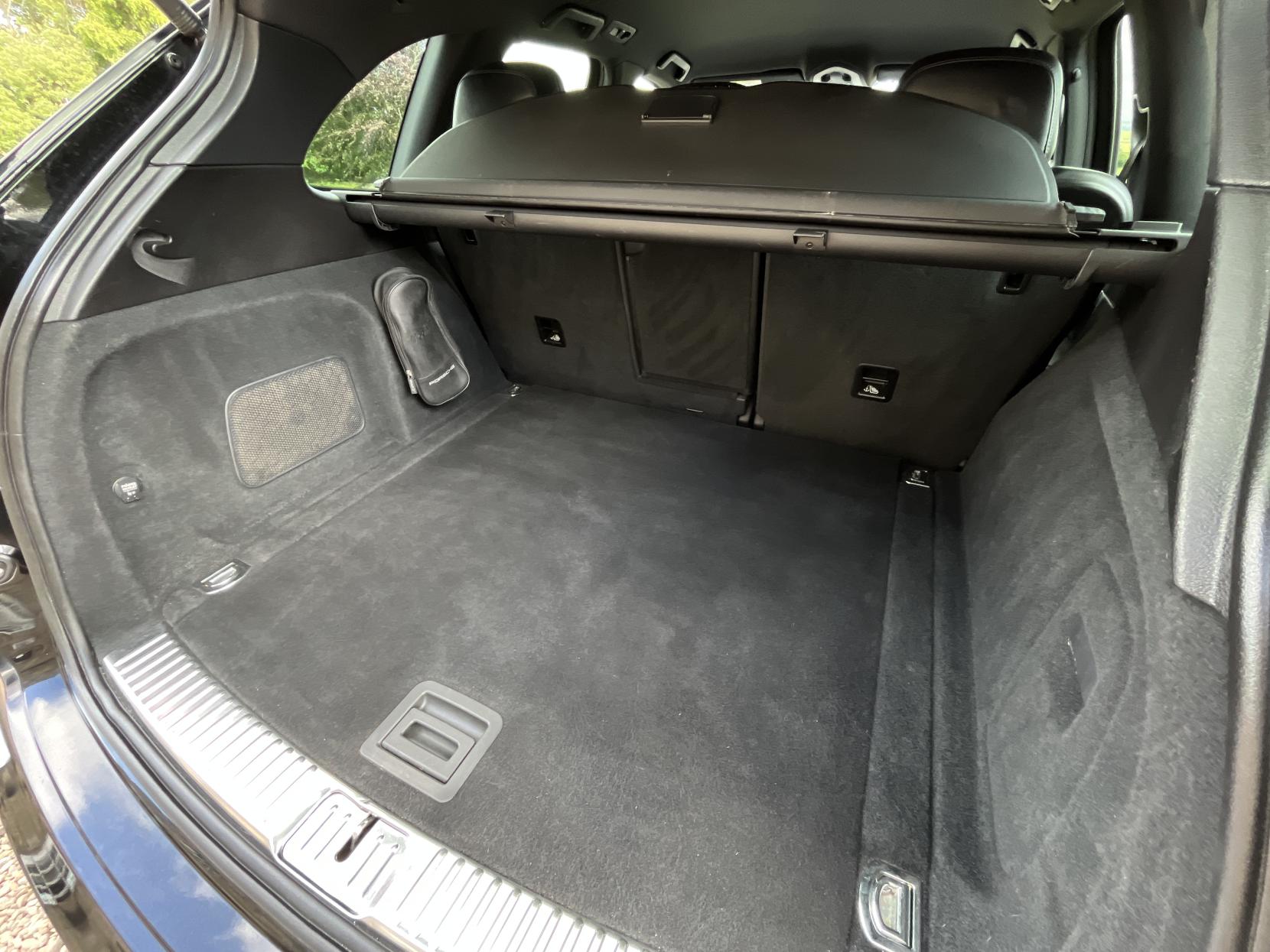 Porsche Cayenne 3.0 TD V6 Platinum Edition SUV 5dr Diesel TiptronicS 4WD Euro 6 (s/s) (262 ps)