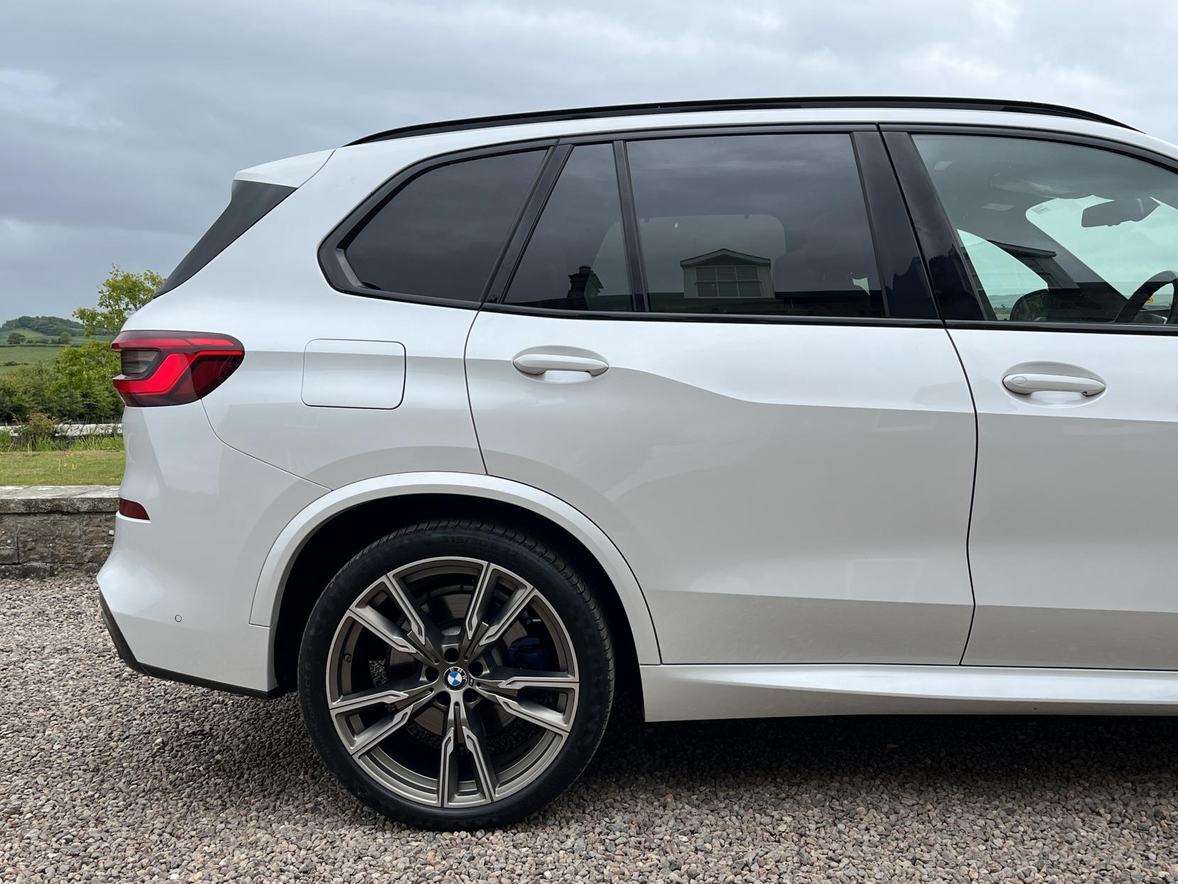 BMW X5 3.0 M50d SUV 5dr Diesel Auto xDrive Euro 6 (s/s) (400 ps)