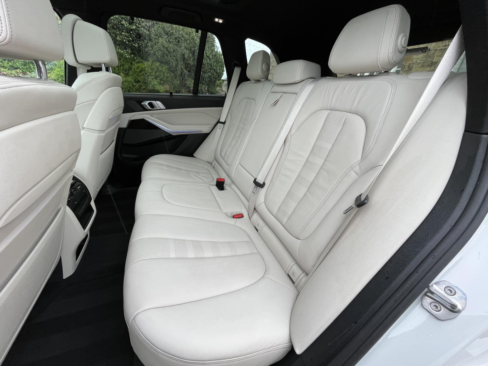 BMW X5 3.0 M50d SUV 5dr Diesel Auto xDrive Euro 6 (s/s) (400 ps)