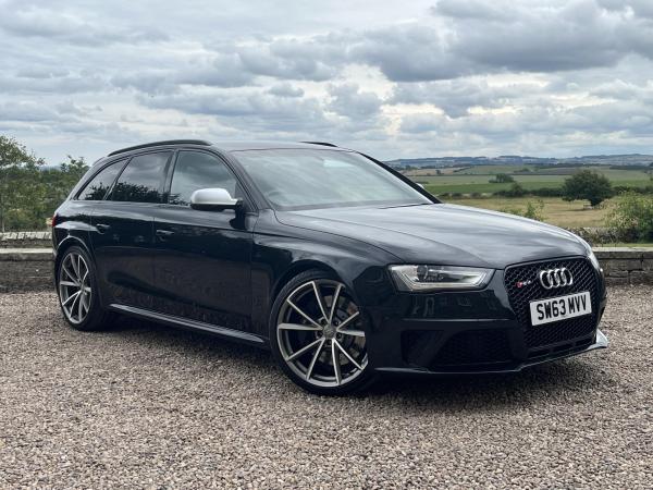 Audi RS4 Avant 4.2 FSI V8 Estate 5dr Petrol S Tronic quattro Euro 5 (450 ps)