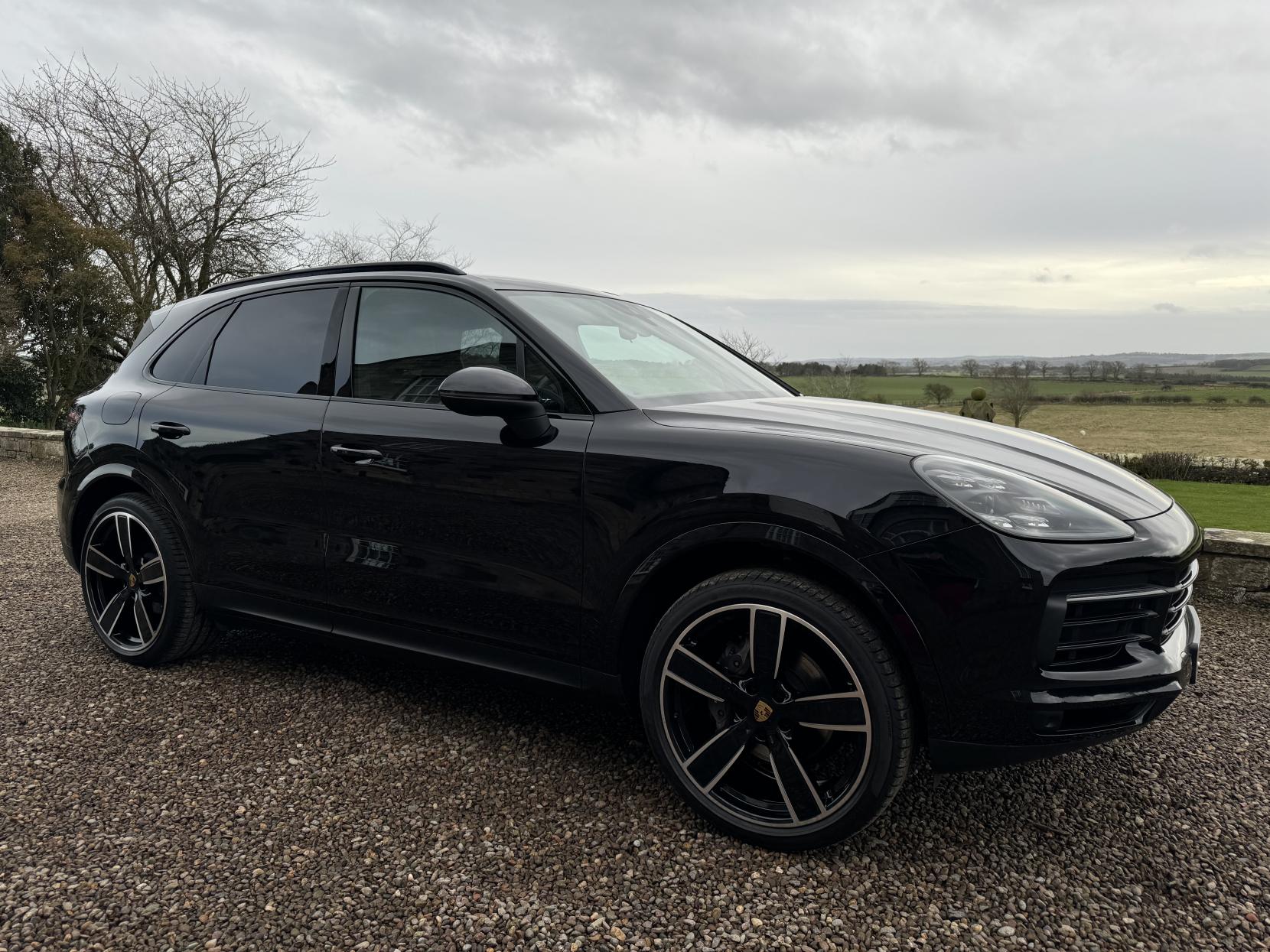 Porsche Cayenne 3.0T V6 SUV 5dr Petrol TiptronicS 4WD Euro 6 (s/s) (340 ps)