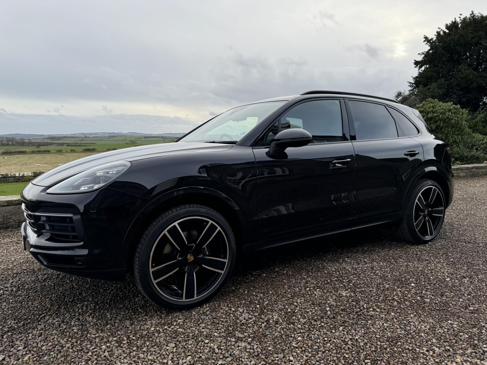 Porsche Cayenne 3.0T V6 SUV 5dr Petrol TiptronicS 4WD Euro 6 (s/s) (340 ps)