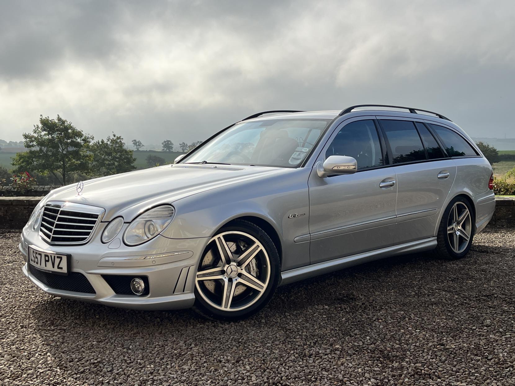 Mercedes-Benz E Class 6.2 E63 AMG Estate 5dr Petrol G-Tronic (345 g/km, 514 bhp)