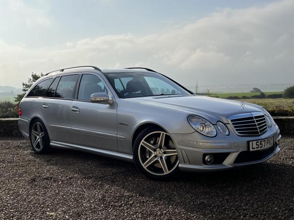 Mercedes-Benz E Class 6.2 E63 AMG Estate 5dr Petrol G-Tronic (345 g/km, 514 bhp)