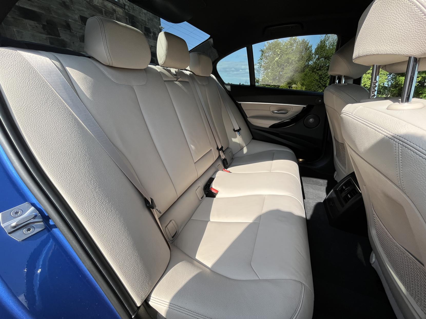 BMW 3 Series 3.0 335d M Sport Saloon 4dr Diesel Auto xDrive Euro 6 (s/s) (313 ps)