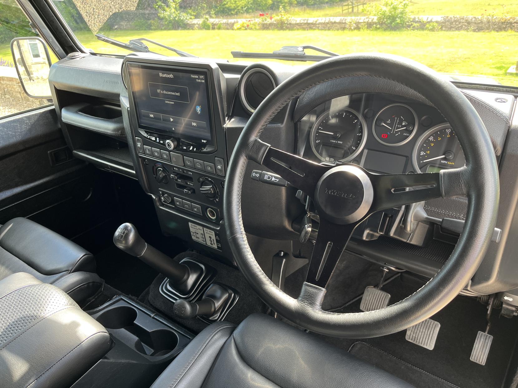 Land Rover Defender 90 2.2 TDCi XS SUV Double Cab 3dr Diesel Manual 4WD SWB Euro 5 (122 ps)
