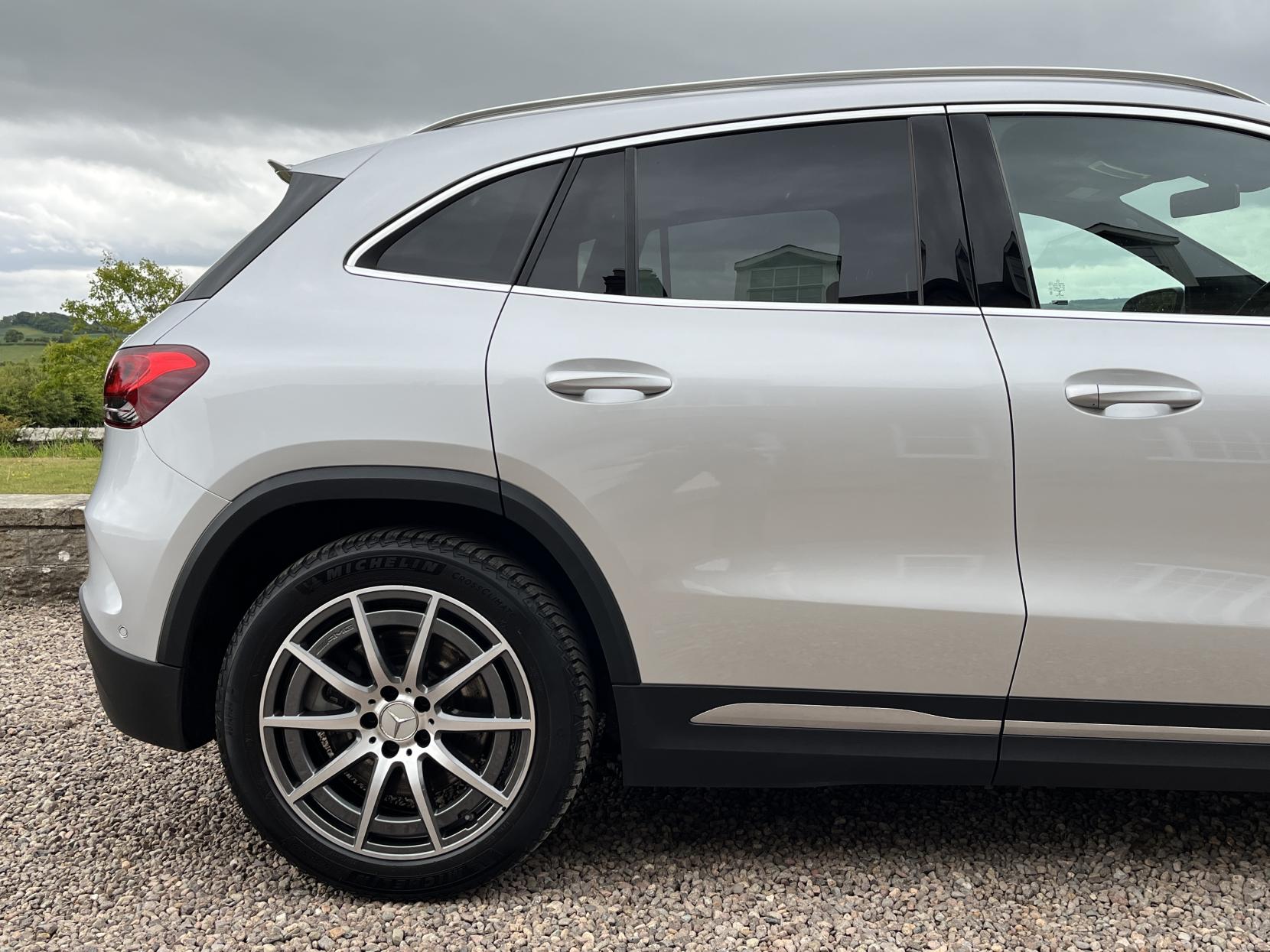 Mercedes-Benz GLA 2.0 GLA35 AMG SUV 5dr Petrol 8G-DCT 4MATIC Euro 6 (s/s) (306 ps)