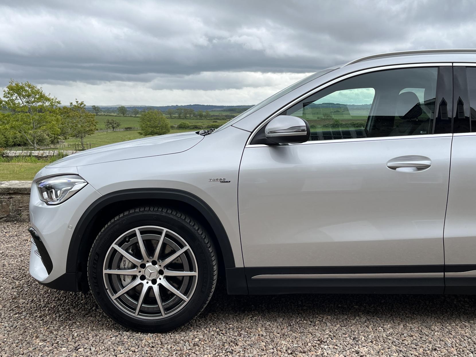 Mercedes-Benz GLA 2.0 GLA35 AMG SUV 5dr Petrol 8G-DCT 4MATIC Euro 6 (s/s) (306 ps)