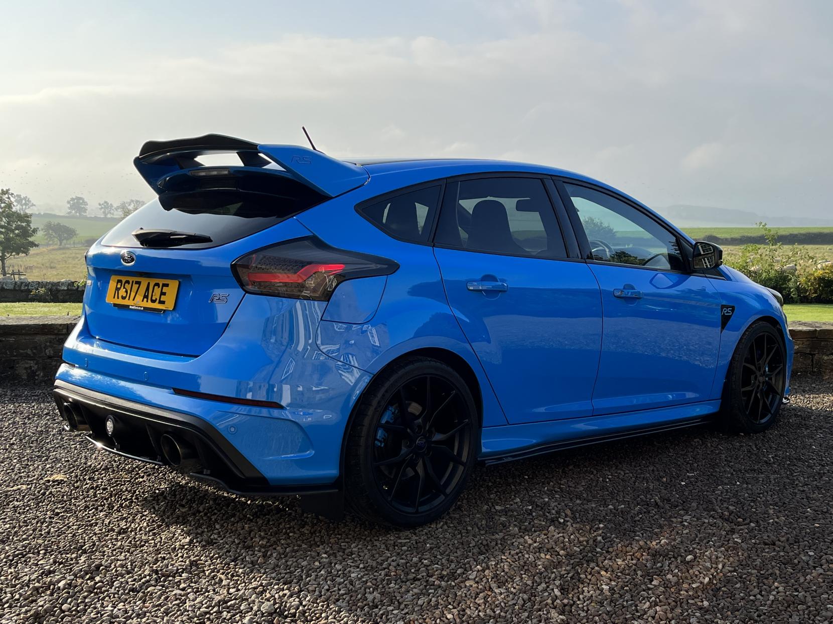 Ford Focus 2.3T EcoBoost RS Hatchback 5dr Petrol Manual AWD Euro 6 (s/s) (350 ps)