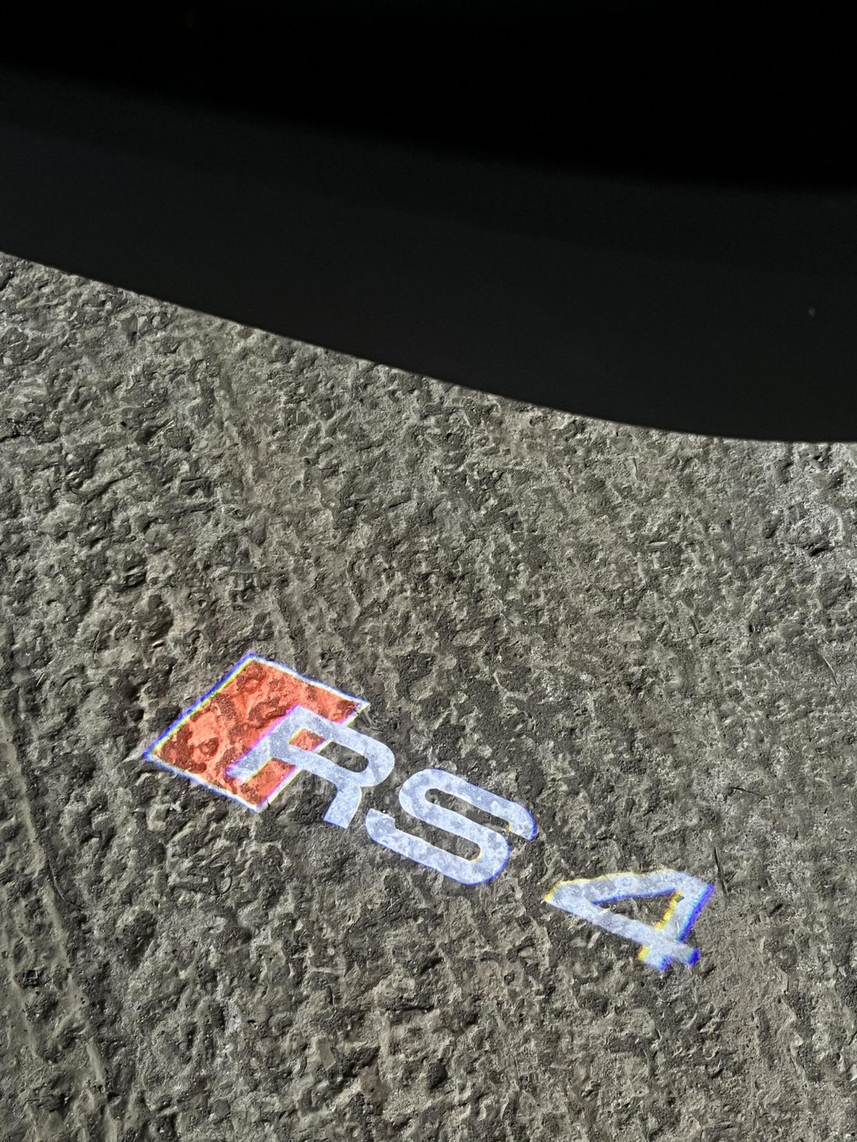 Audi RS4 Avant 4.2 FSI V8 Estate 5dr Petrol S Tronic quattro Euro 5 (450 ps)