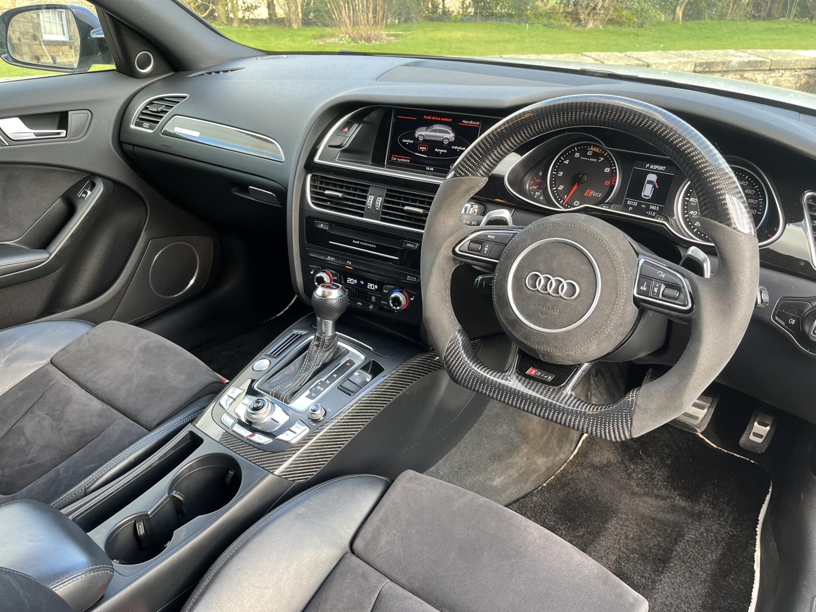 Audi RS4 Avant 4.2 FSI V8 Estate 5dr Petrol S Tronic quattro Euro 5 (450 ps)