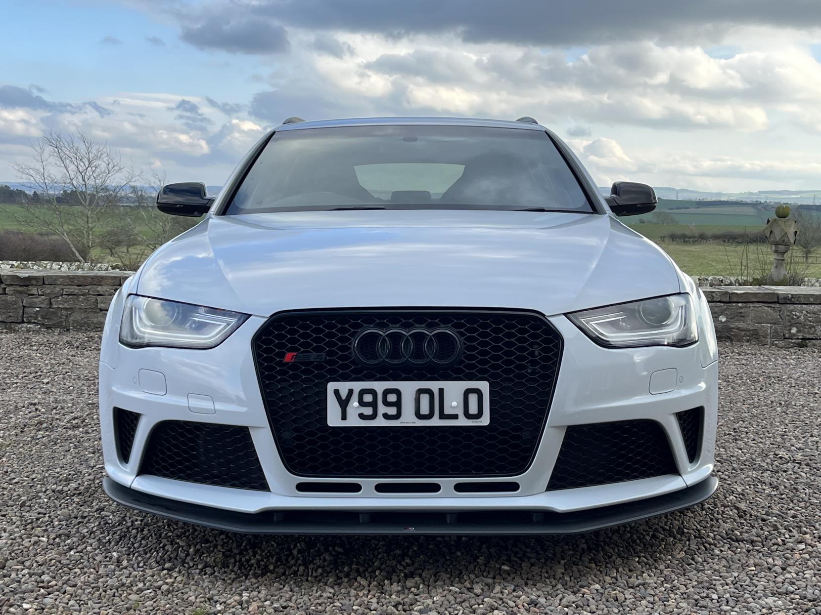 Audi RS4 Avant 4.2 FSI V8 Estate 5dr Petrol S Tronic quattro Euro 5 (450 ps)