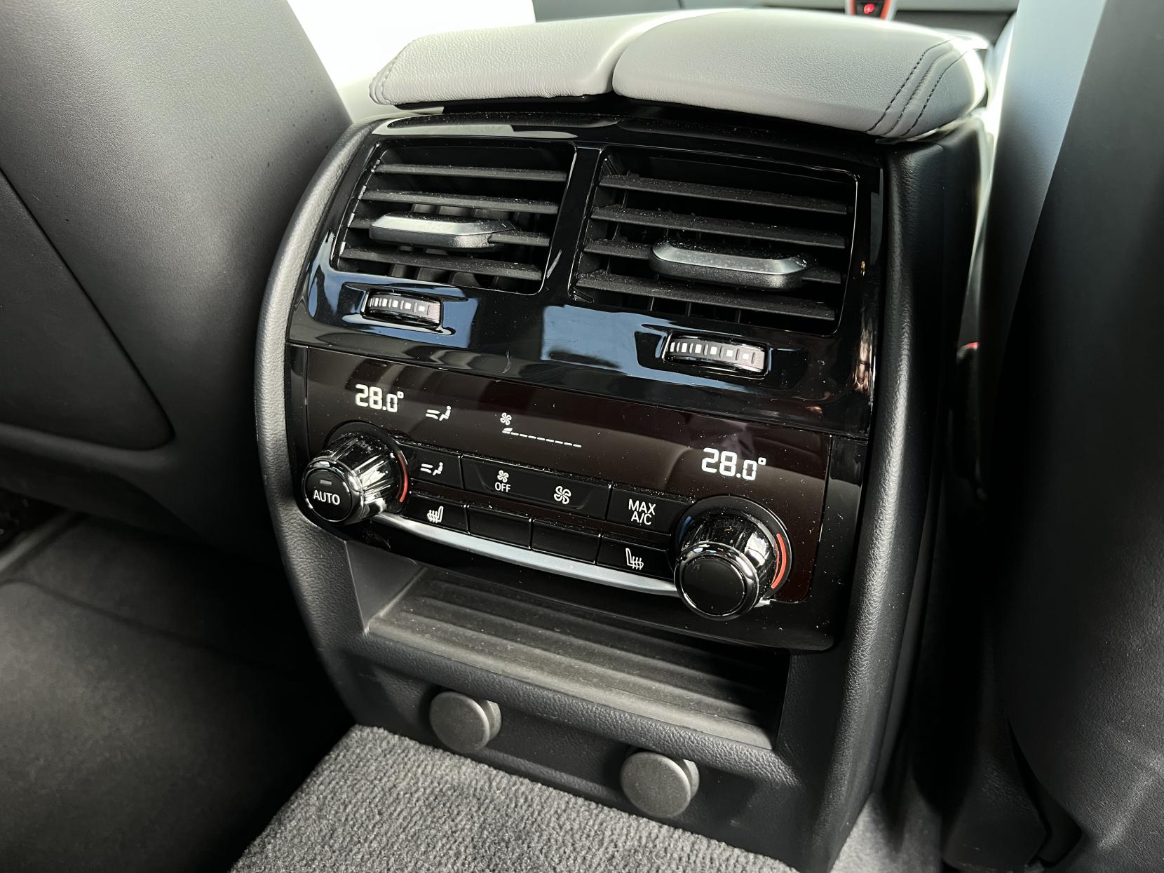 BMW M5 4.4 V8 GPF Saloon 4dr Petrol Steptronic xDrive Euro 6 (s/s) (600 ps)