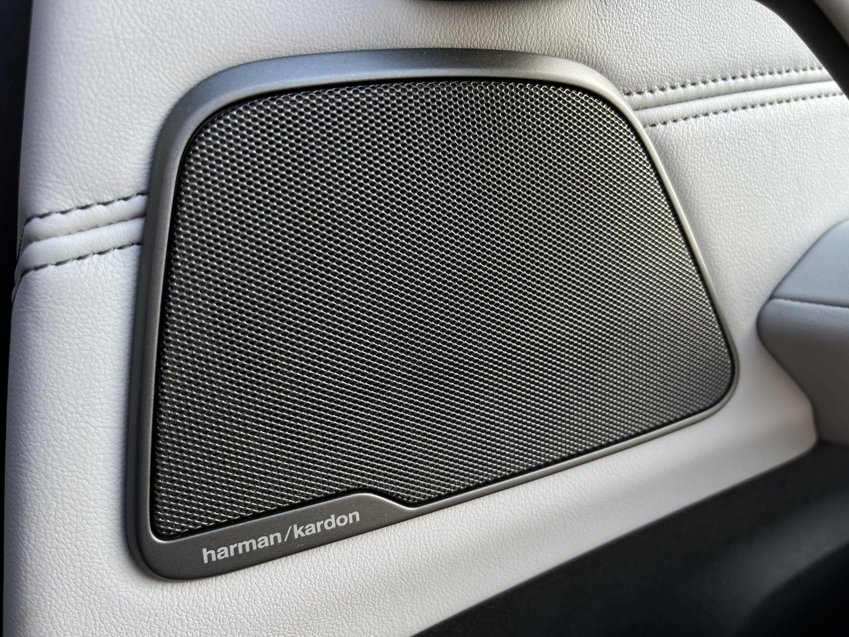 BMW M5 4.4 V8 GPF Saloon 4dr Petrol Steptronic xDrive Euro 6 (s/s) (600 ps)