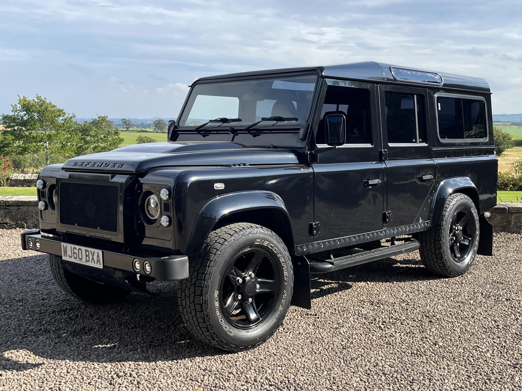 Land Rover Defender 110 2.4 TDCi XS SUV Double Cab 5dr Diesel Manual 4WD MWB Euro 4 (122 bhp)