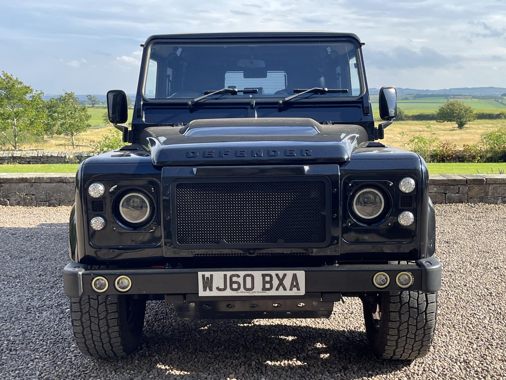 Land Rover Defender 110 2.4 TDCi XS SUV Double Cab 5dr Diesel Manual 4WD MWB Euro 4 (122 bhp)