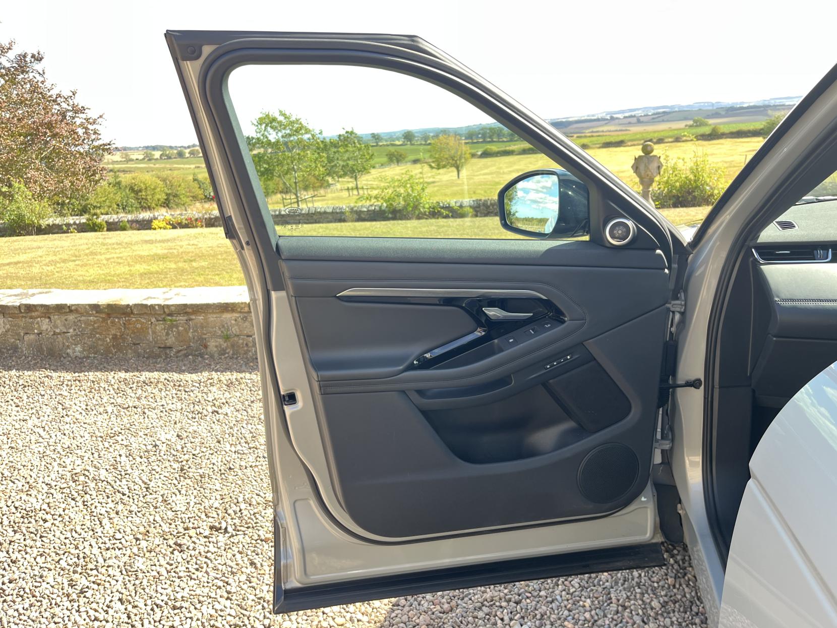 Land Rover Range Rover Evoque 2.0 D180 R-Dynamic HSE SUV 5dr Diesel Auto 4WD Euro 6 (s/s) (180 ps)