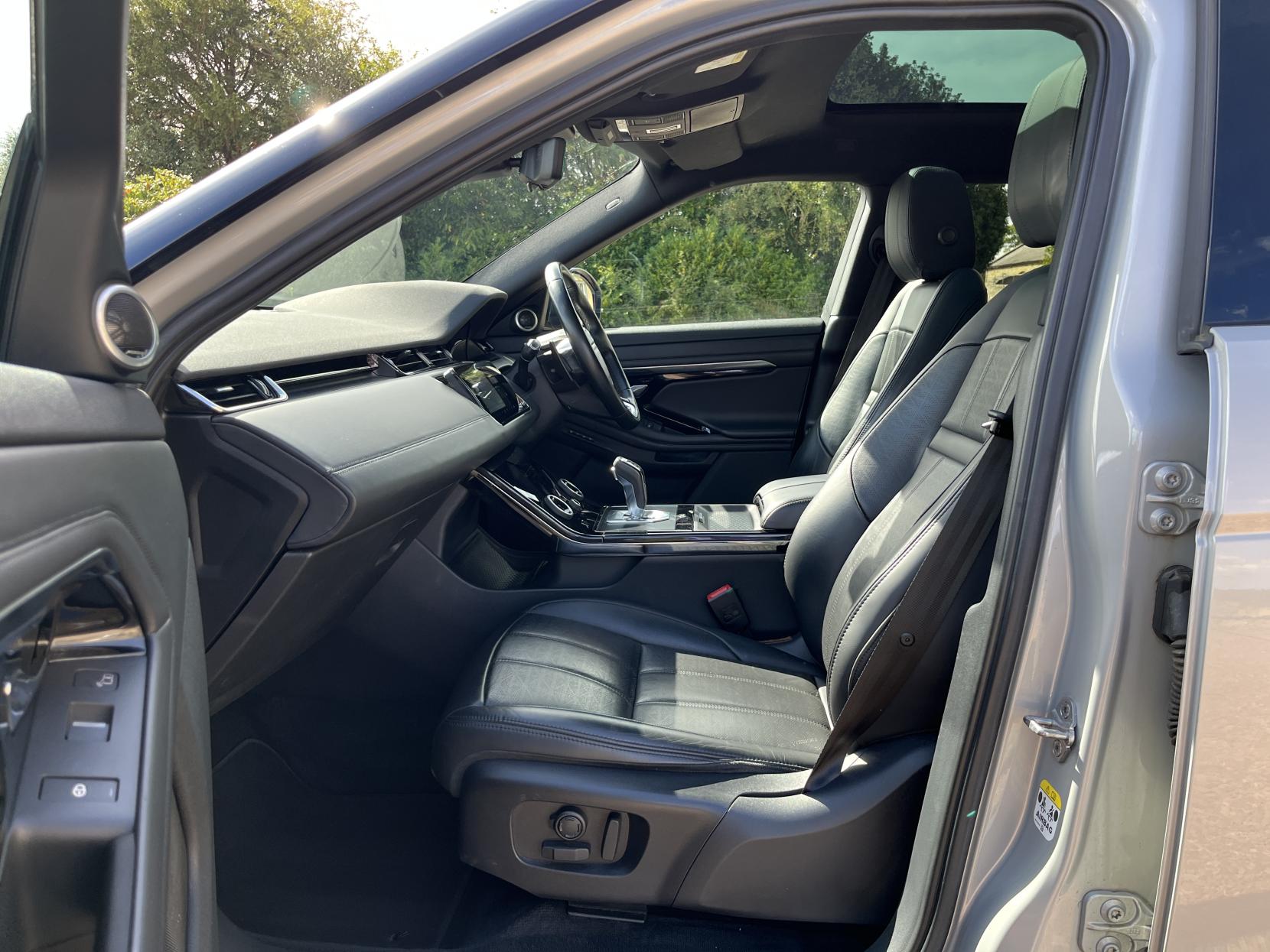 Land Rover Range Rover Evoque 2.0 D180 R-Dynamic HSE SUV 5dr Diesel Auto 4WD Euro 6 (s/s) (180 ps)