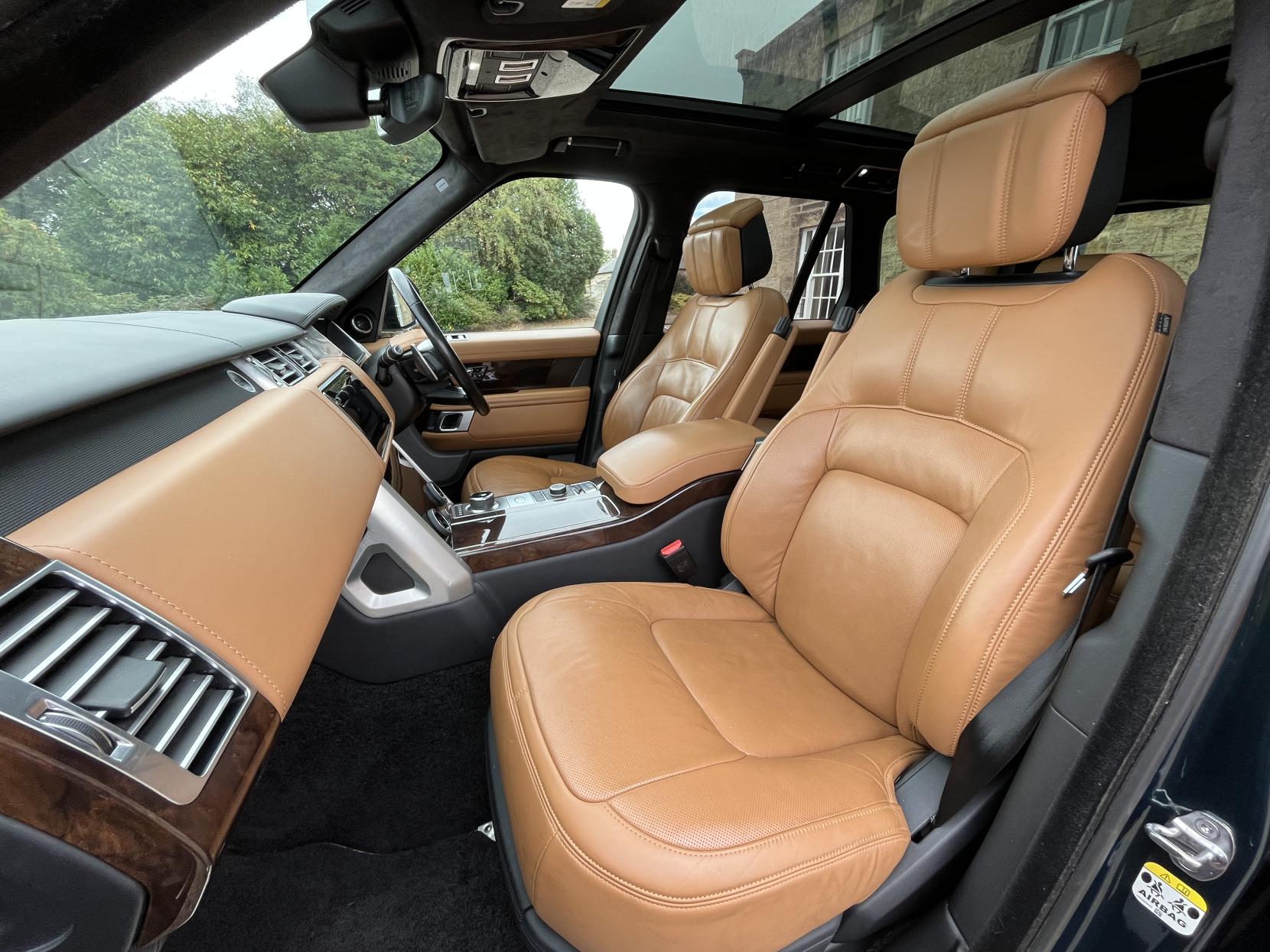 Land Rover Range Rover 5.0 P525 V8 Autobiography SUV 5dr Petrol Auto 4WD Euro 6 (s/s) (525 ps)
