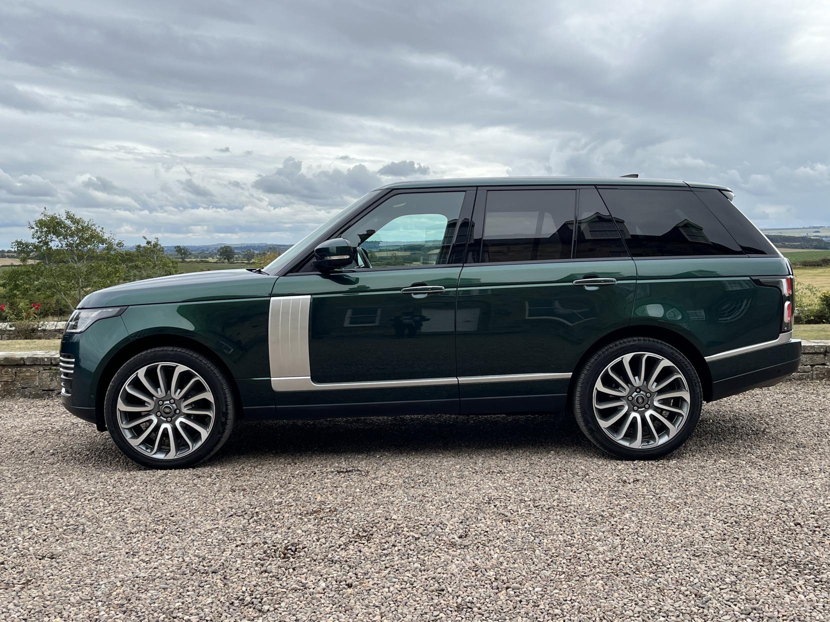 Land Rover Range Rover 5.0 P525 V8 Autobiography SUV 5dr Petrol Auto 4WD Euro 6 (s/s) (525 ps)