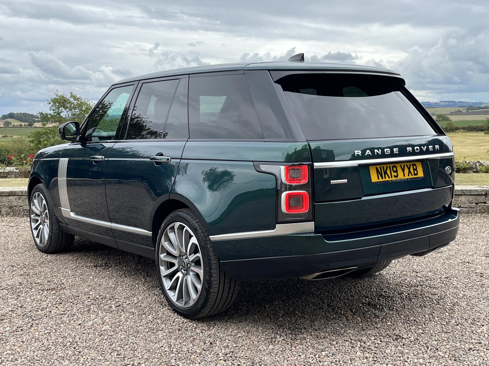 Land Rover Range Rover 5.0 P525 V8 Autobiography SUV 5dr Petrol Auto 4WD Euro 6 (s/s) (525 ps)
