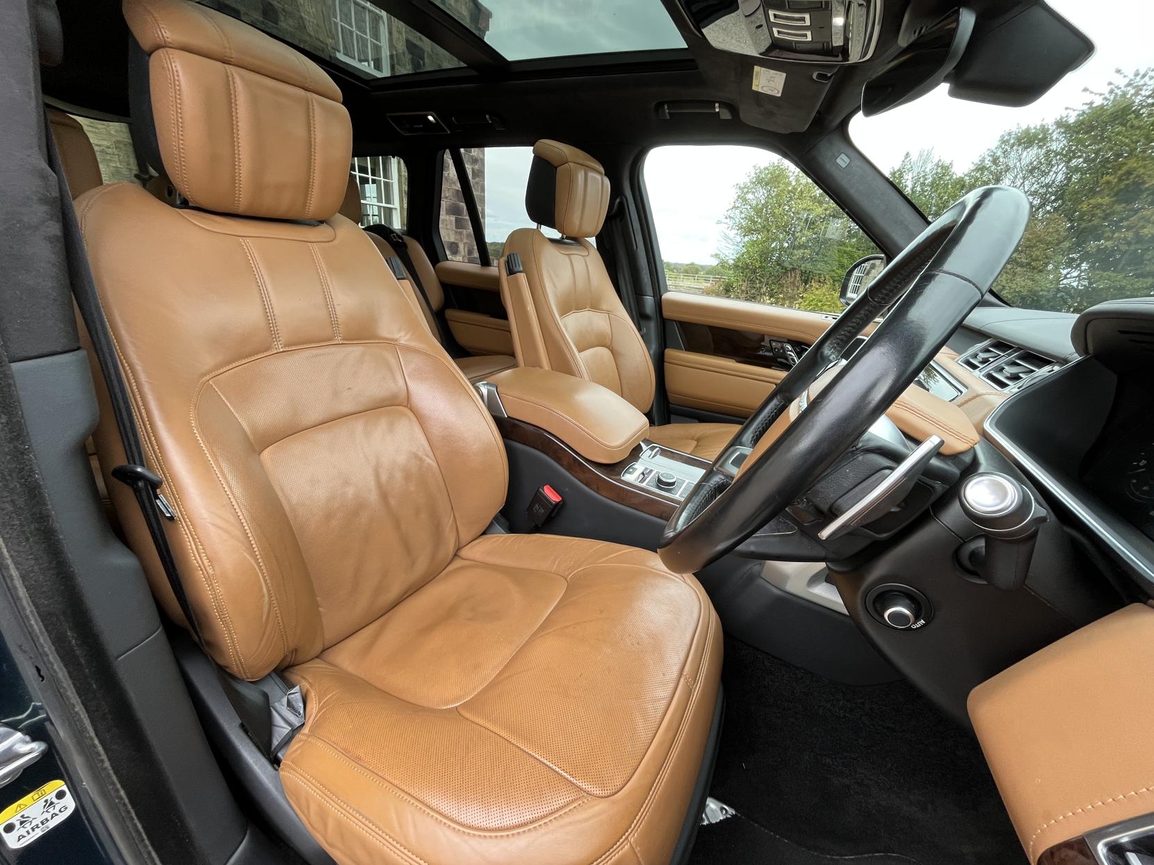 Land Rover Range Rover 5.0 P525 V8 Autobiography SUV 5dr Petrol Auto 4WD Euro 6 (s/s) (525 ps)